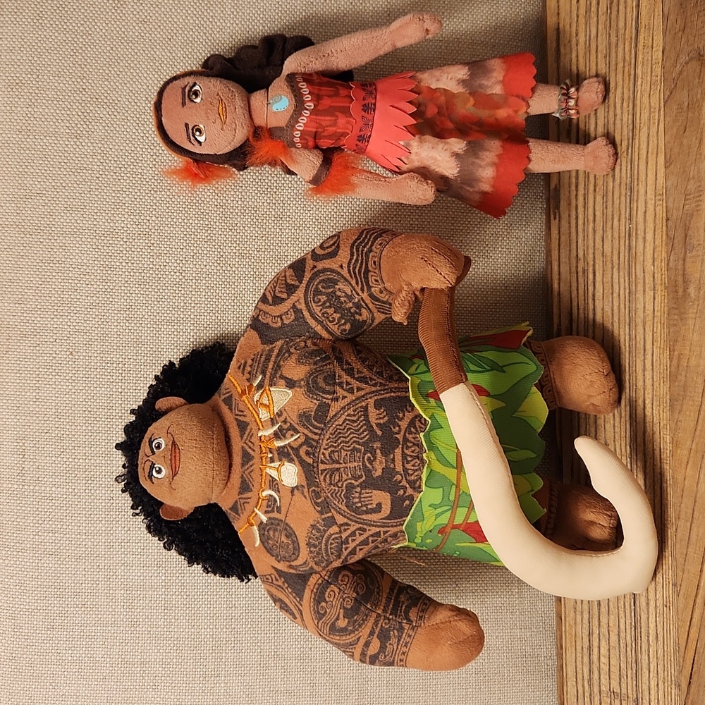Disney Moana And Maui Plush Dolls